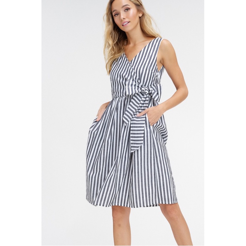 NWT ♡ Striped Wrap Dress with Bow, ON SALE! - Picture 3 of 8